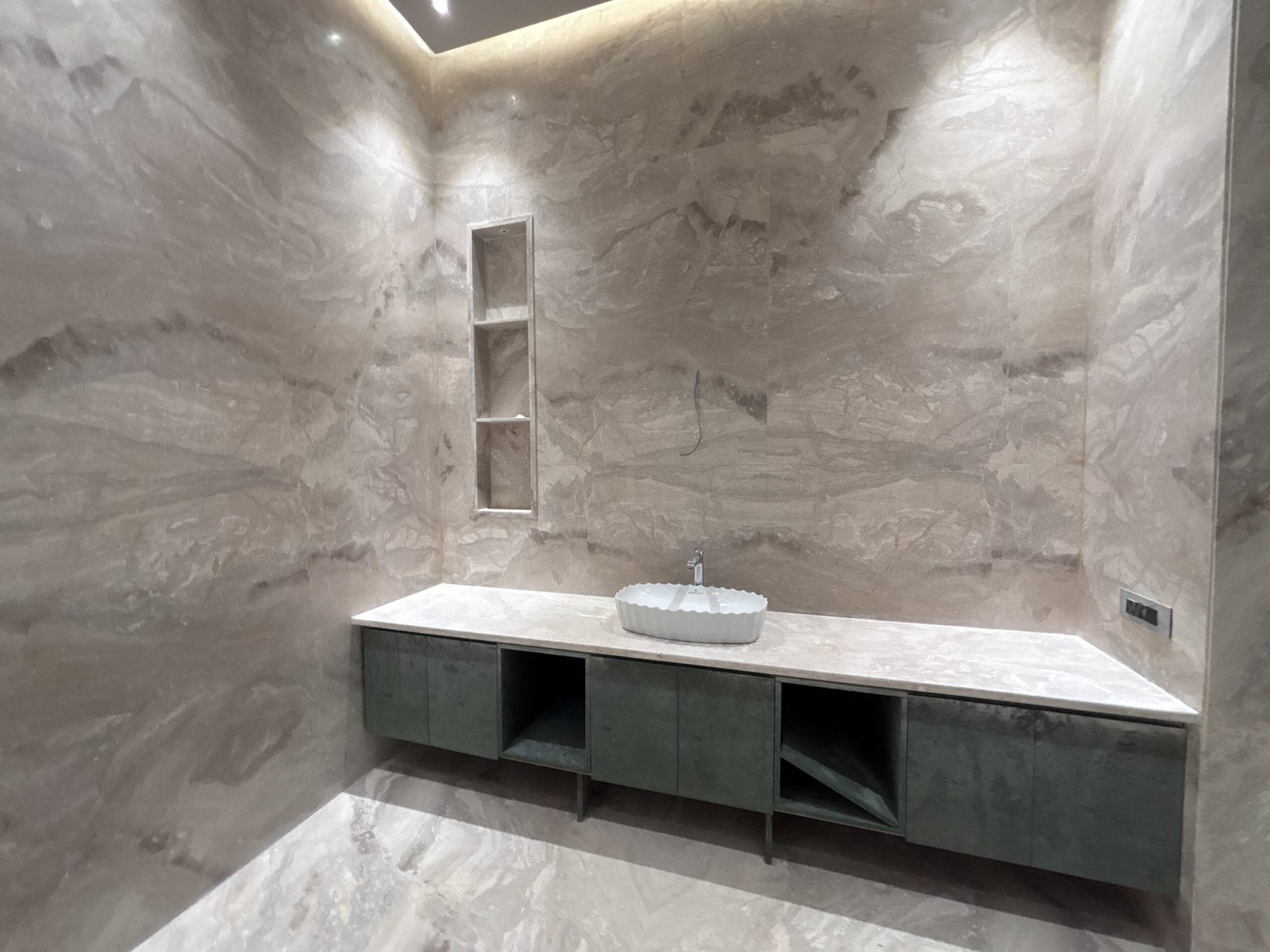 Builder Floor Interior