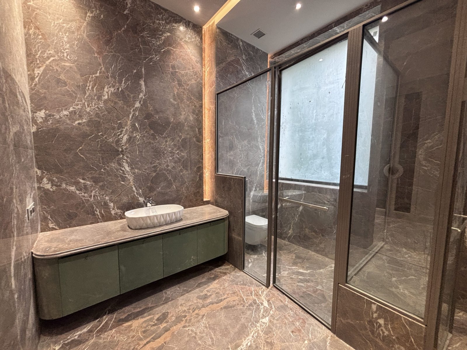 Builder Floor Interior